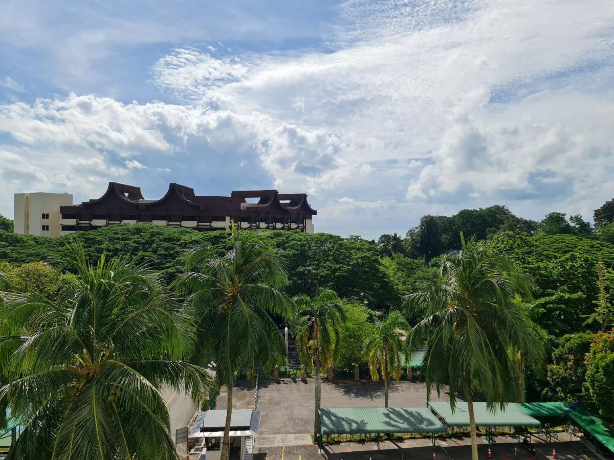 Sri Sayang Home Stay George Town Bagian luar foto